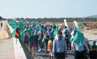 Die Palästinenser im israelischen Staatsgebiet gedenken der Intifada mit Massendemonstration und Generalstreik